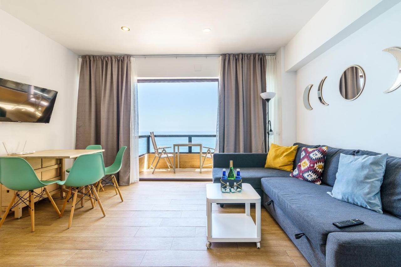 בנאלמדנה Amazing Views Beachfront Apartment With Swimming Pool מראה חיצוני תמונה